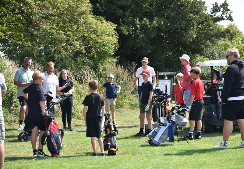 Juniorer samlet ved Møn Golfklub